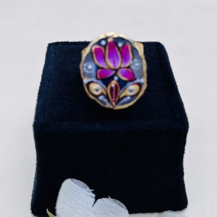 Sunehri Katha Meenakari Agate Jewelry Set - Image 4