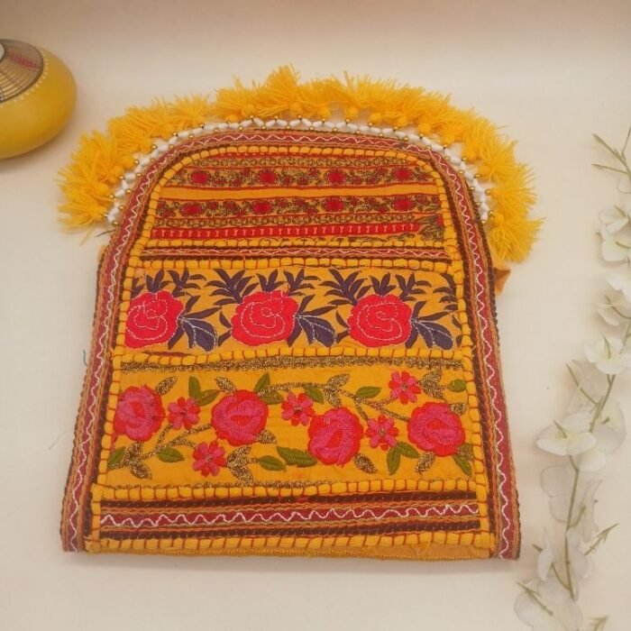 Desert Heirloom Sling Bag - Image 4