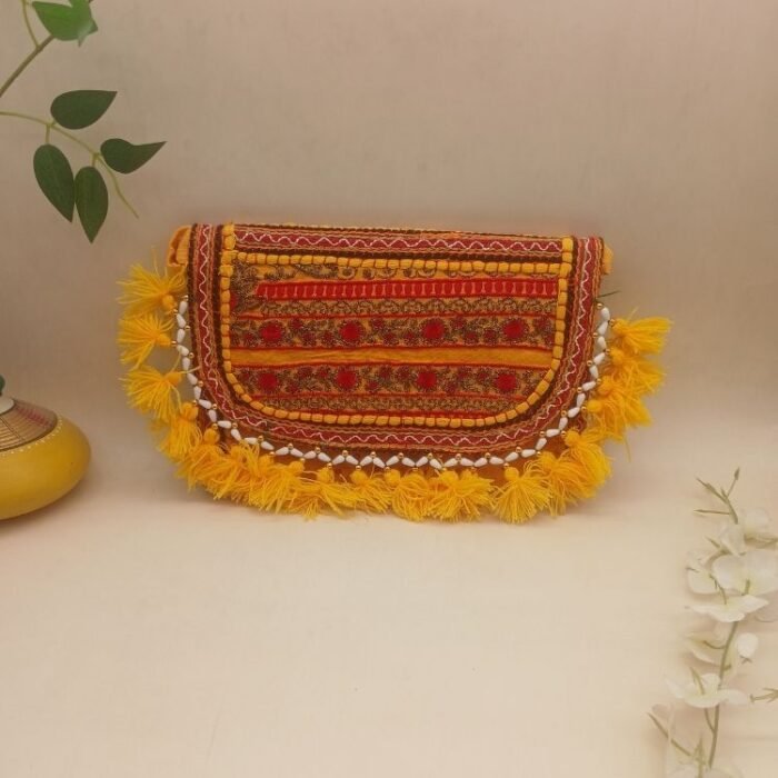 Desert Heirloom Sling Bag - Image 2