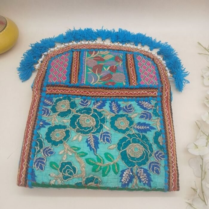Dhaga Diaries Sling Bag - Image 4