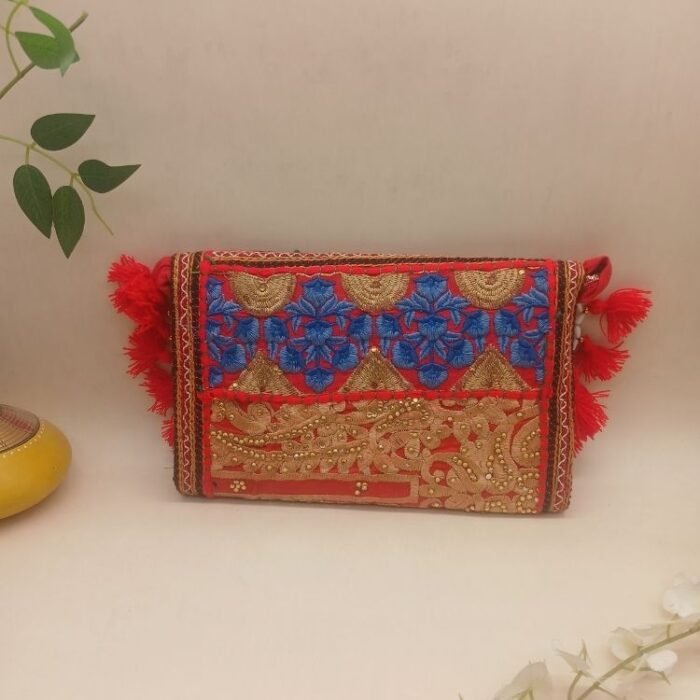 Katha Carryall Sling Bag - Image 3