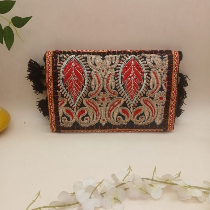 Loom Legacy Sling Bag - Image 2