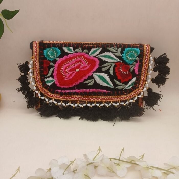 Loom Legacy Sling Bag - Image 3