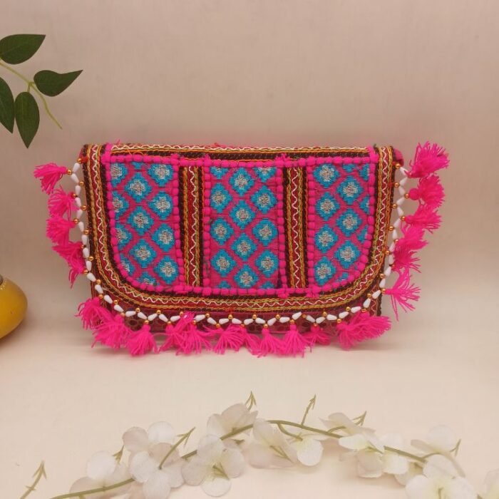 Loom Legacy Sling Bag - Image 2