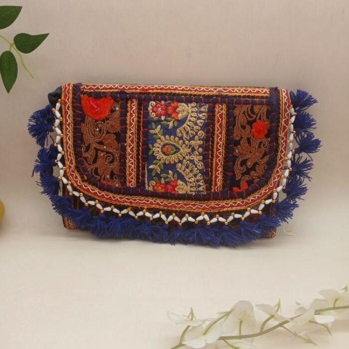 Neelambara Sling Bag - Image 3