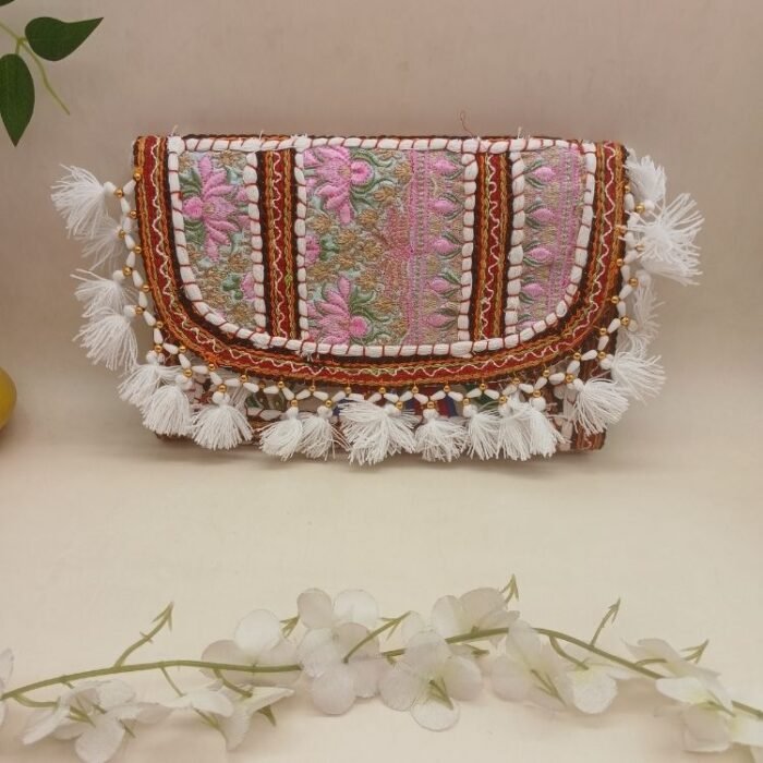 Wander Woven Sling Bag - Image 3
