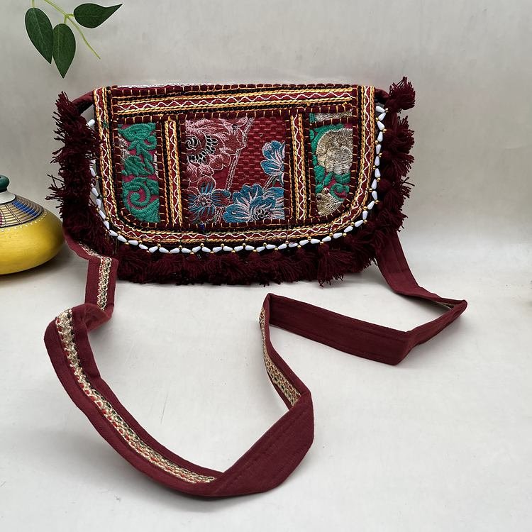 Anaar Dana Banjara Sling Bag 1 Anaar Dana Banjara Sling Bag - With strap