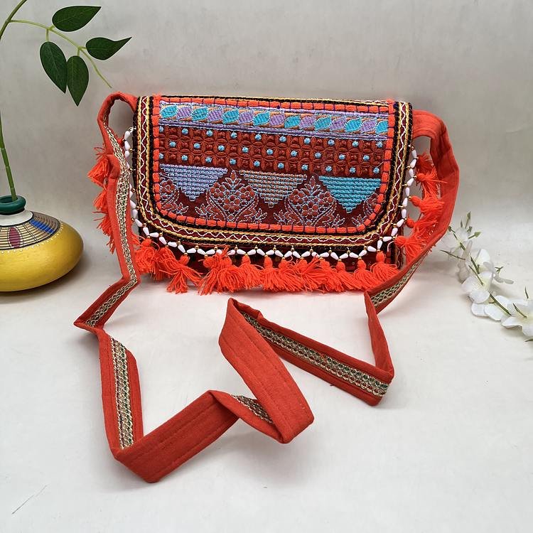 Kesariya Peaks Banjara Sling Bag 1 Kesariya Peaks Banjara Sling Bag - With strap
