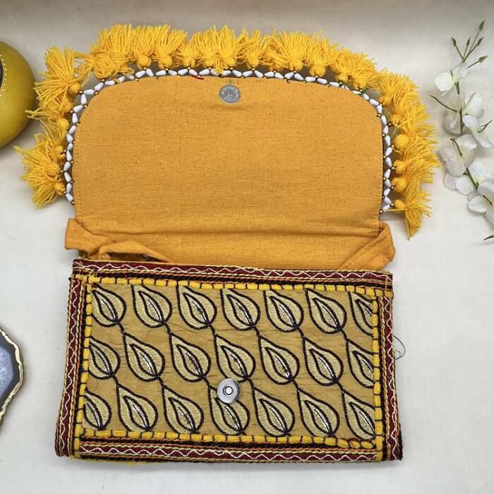 Sarson Fields Banjara Sling Bag - Inside view with magnetic clasp