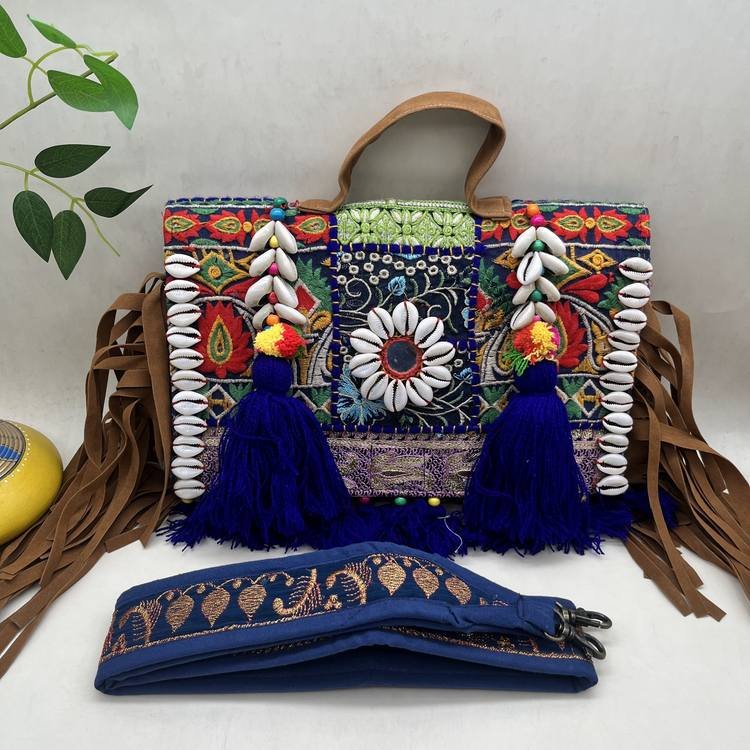 Sonar Quila Banjara Bag 1 Sonar Quila Banjara Bag - With strap